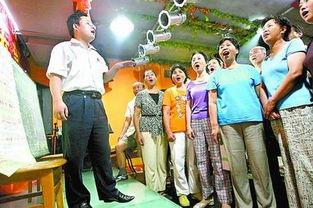 成人教老人唱歌视频,跟随视频教程，共享音乐快乐时光